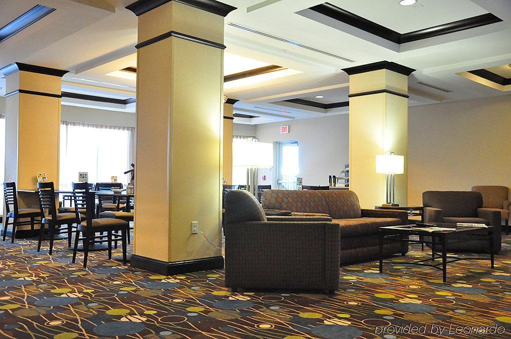 Holiday Inn Express Hotel & Suites Fort Myers East - The Forum, An Ihg Hotel Εσωτερικό φωτογραφία